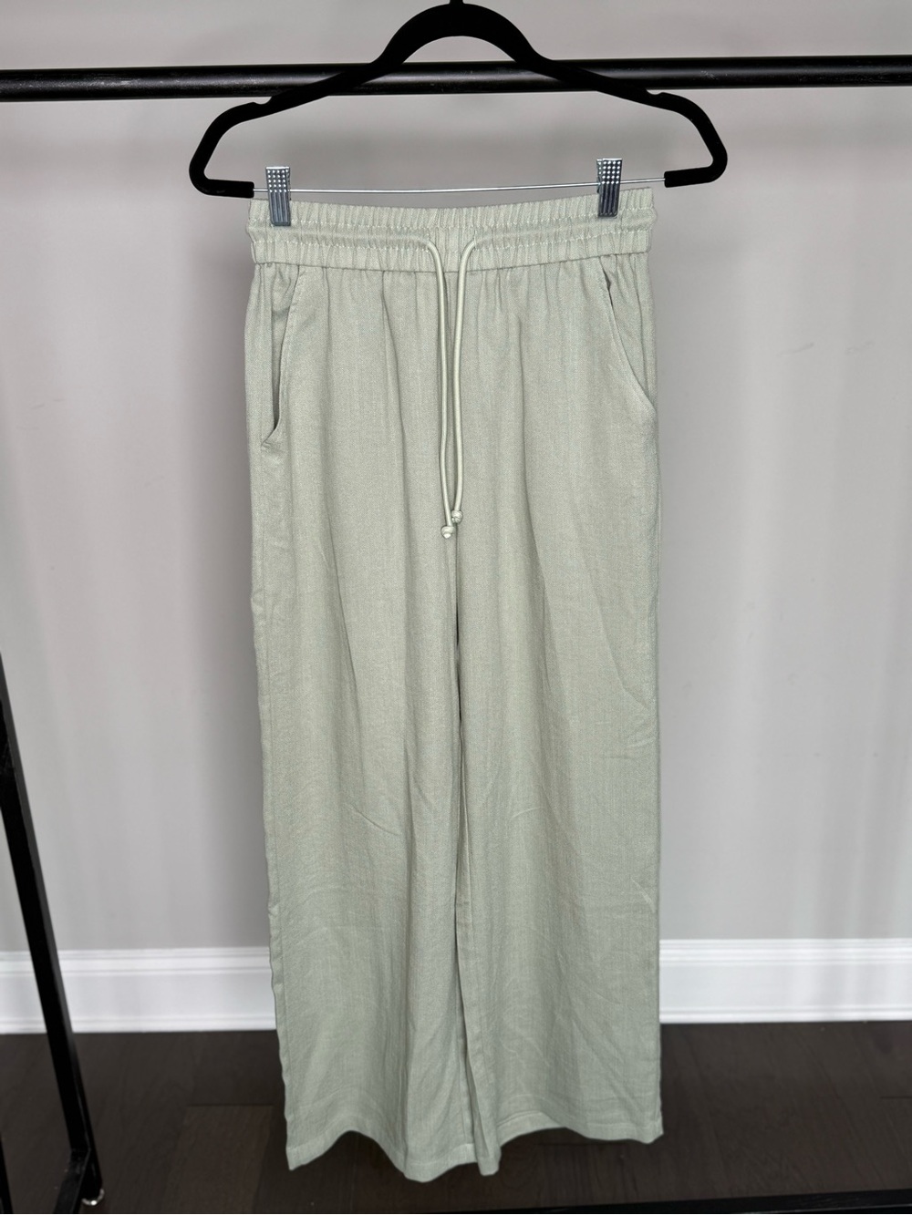 Women's Wide-Leg Drawstring Pants in Light Sage